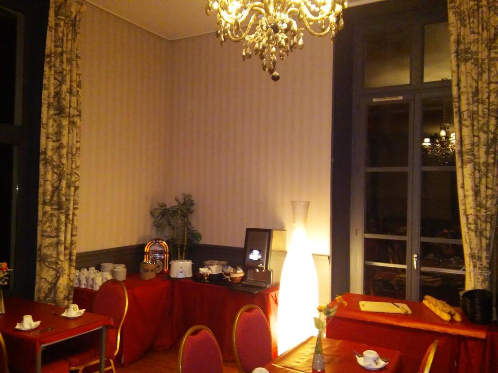 Homtel Le Parc Hotell Allevard Exteriör bild