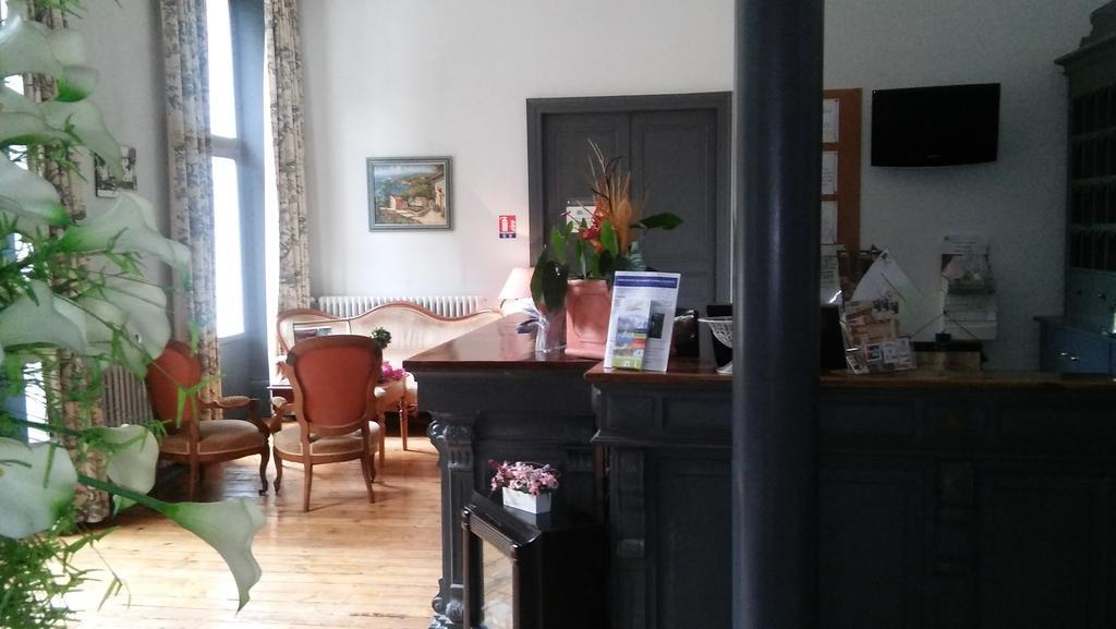 Homtel Le Parc Hotell Allevard Exteriör bild