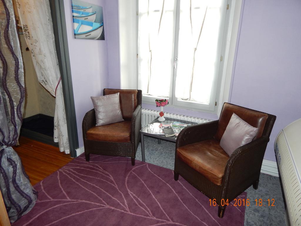 Homtel Le Parc Hotell Allevard Exteriör bild