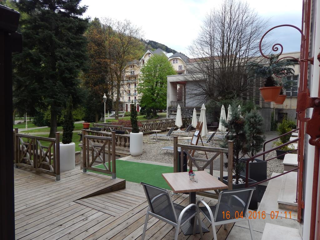 Homtel Le Parc Hotell Allevard Exteriör bild