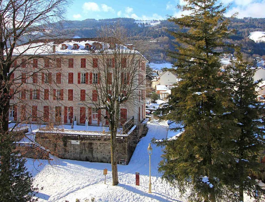 Homtel Le Parc Hotell Allevard Exteriör bild